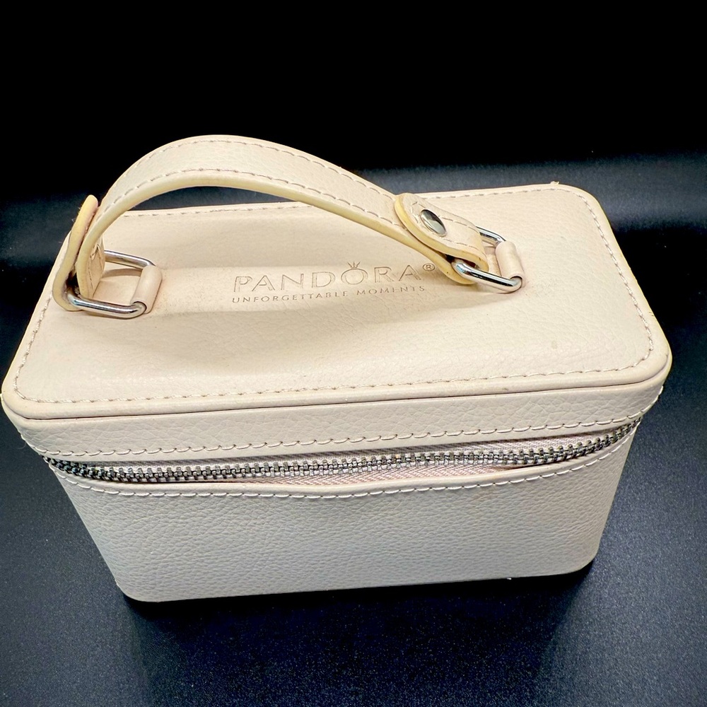 Pandora Travel Jewelry Case – Cream with Black Interior-Vintage